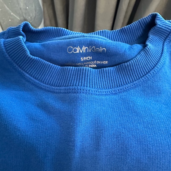 Calvin Klein sweater - Picture 2 of 2